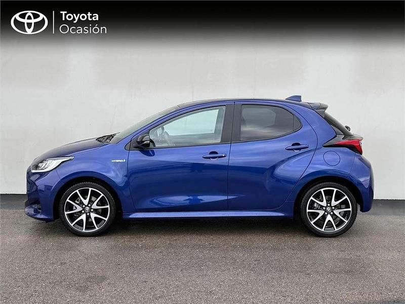 Usado Toyota Yaris Hybrid Style 116 CV (85 kW) 2021 Monovolumen