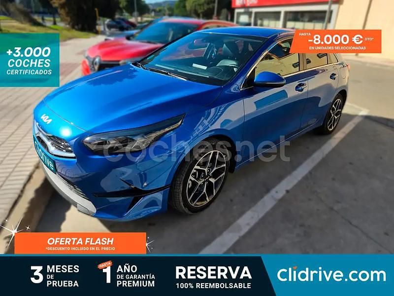 Usado Kia Ceed 136 CV (100 kW) 2022 Azul Utilitario