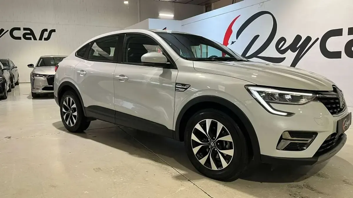 Usado Renault Arkana Equilibre 143 CV (105 kW) 2023 Blanco SUV