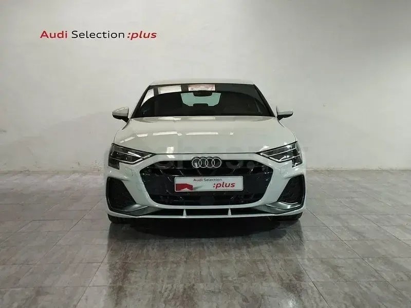 Usado Audi A3 S-Line 204 CV (150 kW) 2025 Blanco Berlina