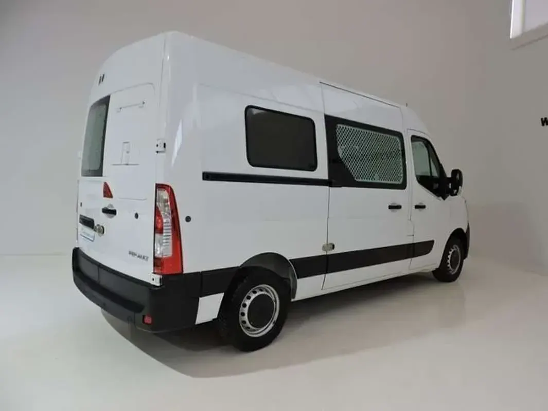 Usado Renault Master 145 CV (106 kW) 2021 Blanco Monovolumen