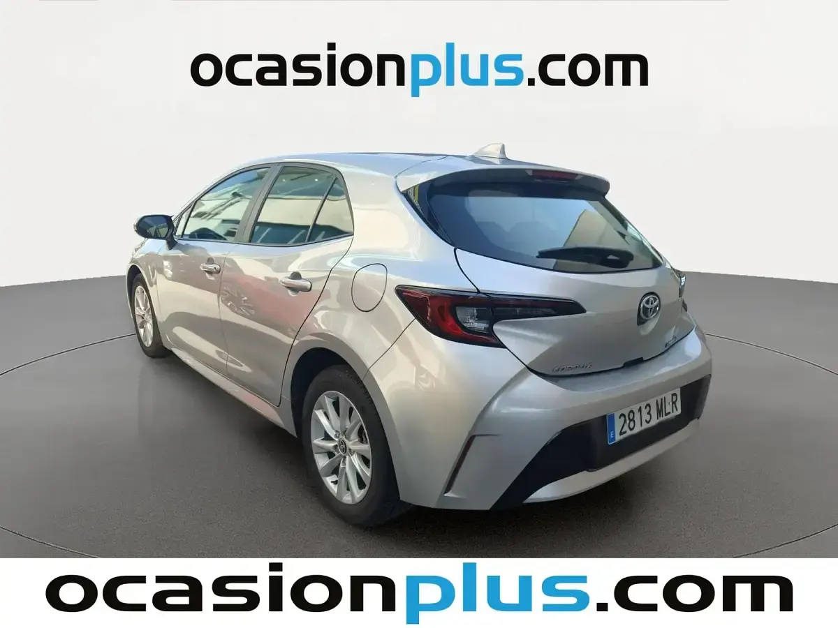 Usado Toyota Corolla Active 140 CV (102 kW) 2023 Gris Berlina