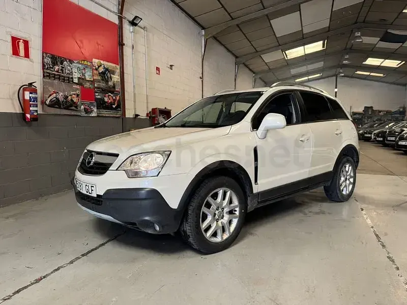 Używany Opel Antara Energy 150 KM (110 kW) 2009 Biały SUV