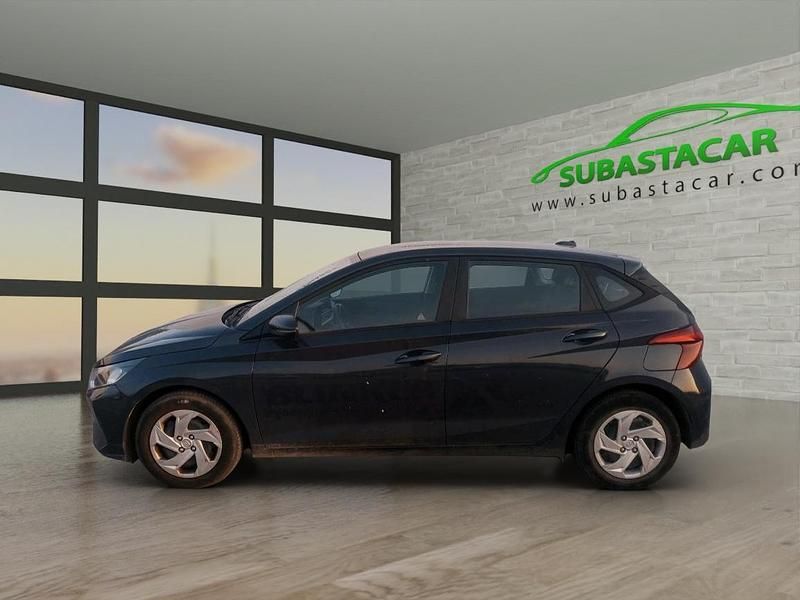 Usado Hyundai i20 84 CV (61 kW) 2023 Negro metalizado