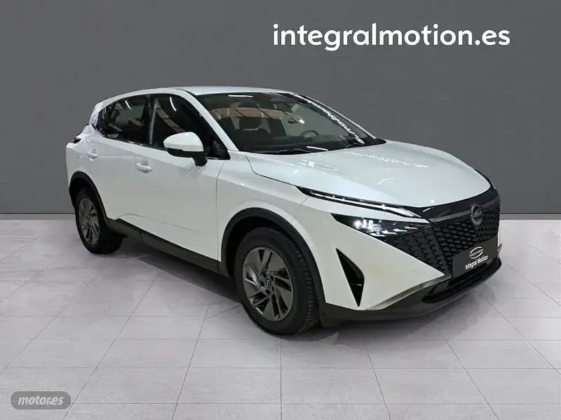 Usado Nissan Qashqai Acenta 157 CV (115 kW) 2024 Blanco SUV