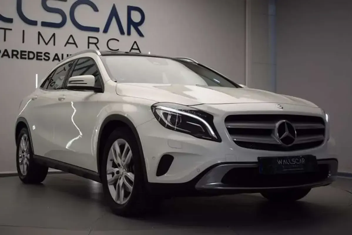 Usado Mercedes GLA250 Style 211 CV (155 kW) 2016 Blanco SUV