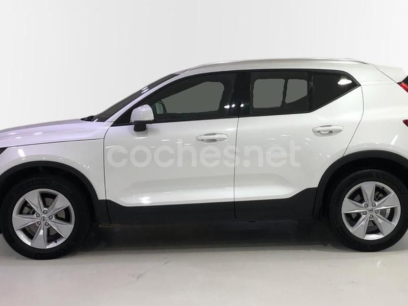 Usado Volvo XC40 Core 163 CV (119 kW) 2025 Blanco SUV