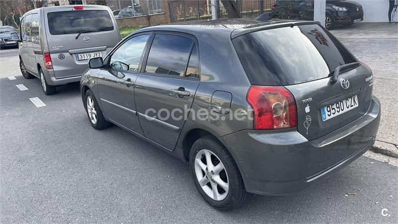 Usado Toyota Corolla Sol 116 CV (85 kW) 2004 Verde Berlina