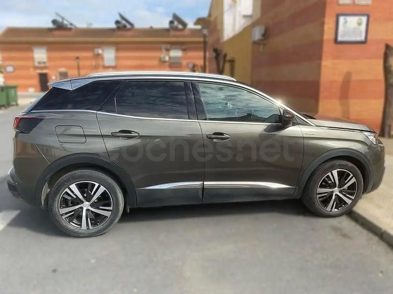 Usado Peugeot 3008 GT-line 130 CV (95 kW) 2019 Gris / plata SUV