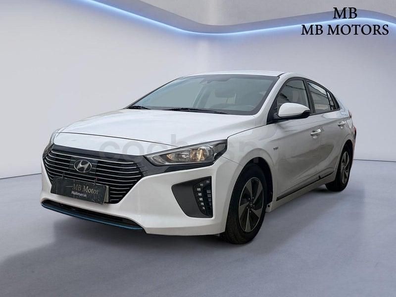 Usado Hyundai Ioniq 141 CV (103 kW) 2018 Blanco Utilitario