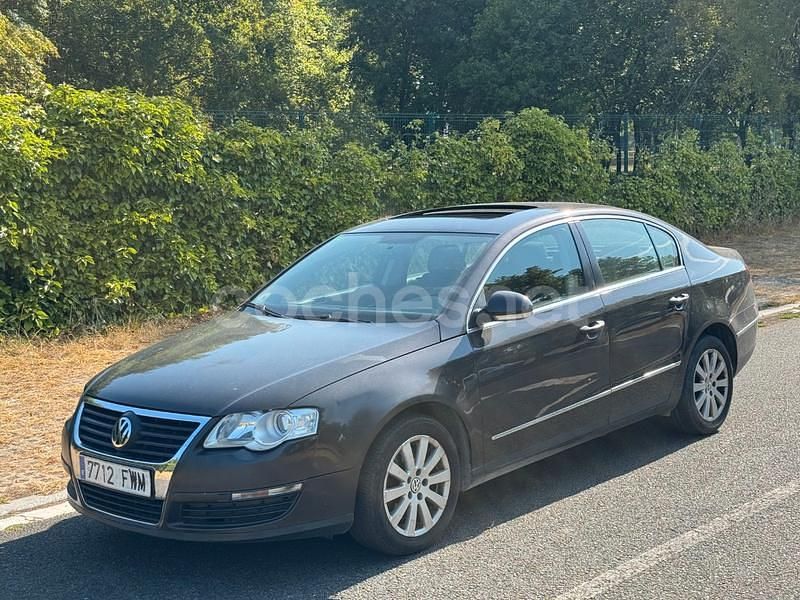 Negro Usado 2007 VW Passat Advance Berlina | 8990 € (Caro) - Imagen 1/4