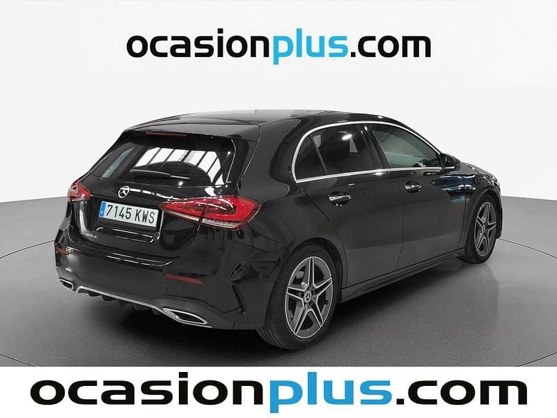 Usado Mercedes A180 AMG 116 CV (85 kW) 2019 Negro Utilitario