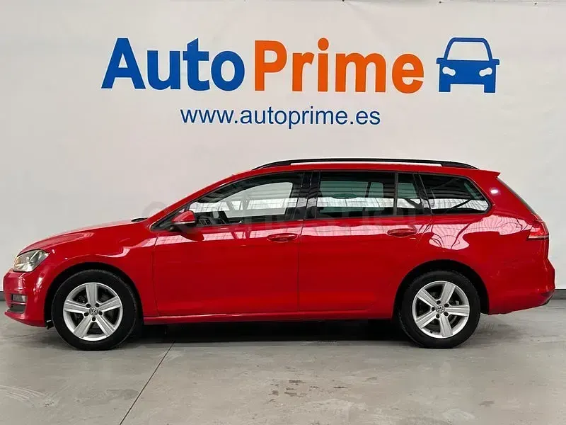 Usado VW Golf VII Advance 150 CV (110 kW) 2015 Granate Familiar