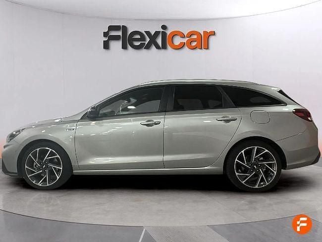 Usado Hyundai i30 N Line 160 CV (117 kW) 2023 Gris / plata Familiar