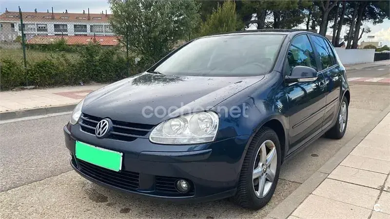 Usado VW Golf V Highline 115 CV (84 kW) 2007 Azul Berlina