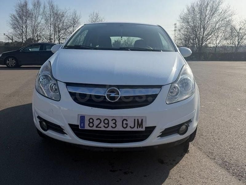 Usado Opel Corsa 90 CV (66 kW) 2008 Blanco Utilitario