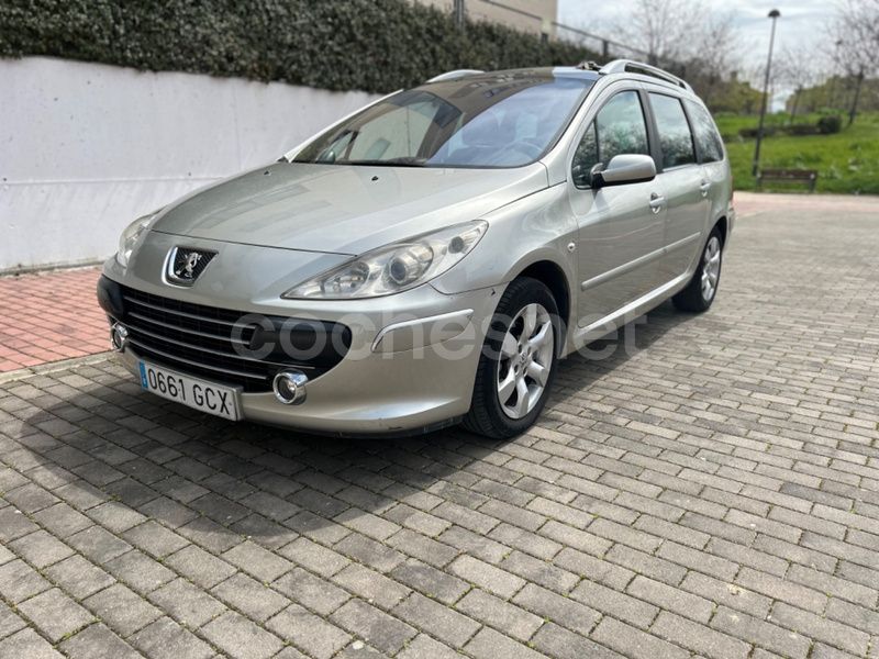 Gris / plata Usado 2008 Peugeot 307 Familiar | 3490 € (Precio justo) - Imagen 1/4