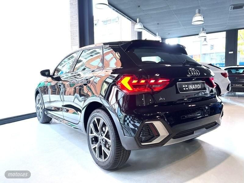 Nuevo Audi A1 Ambiente 116 CV (85 kW) 2026 Negro SUV
