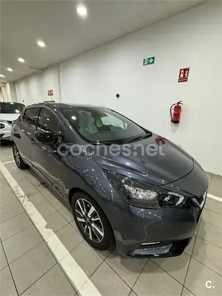Usado Nissan Micra 92 CV (67 kW) 2022 Gris / plata Utilitario