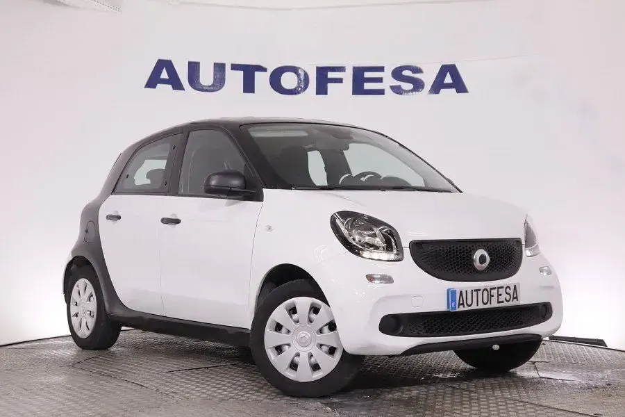 Usado Smart ForFour Pure 71 CV (52 kW) 2019 Blanco Utilitario