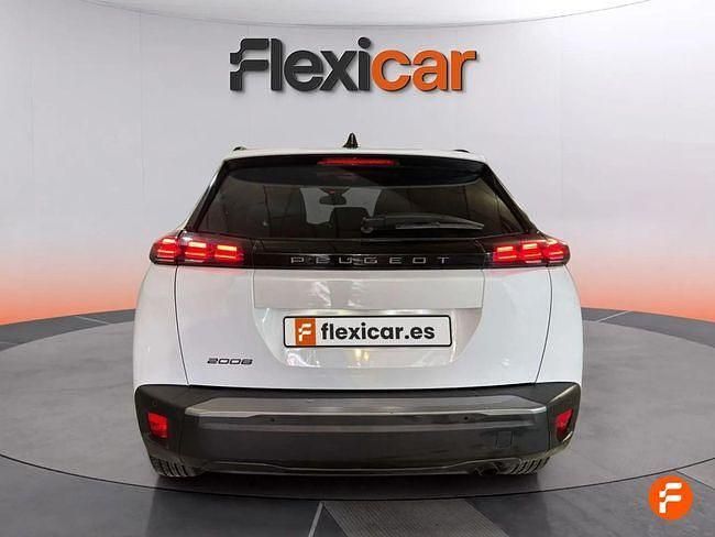 Usado Peugeot 2008 Allure 100 CV (73 kW) 2025 Blanco SUV