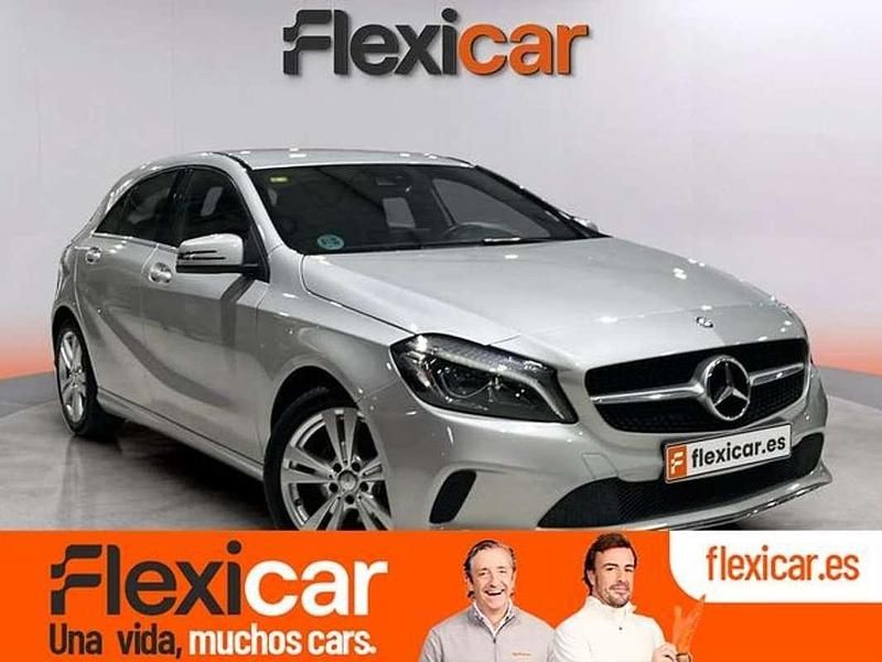 Gris Usado 2018 Mercedes A200 Utilitario | 17.790 € (Precio justo) - Imagen 1/4