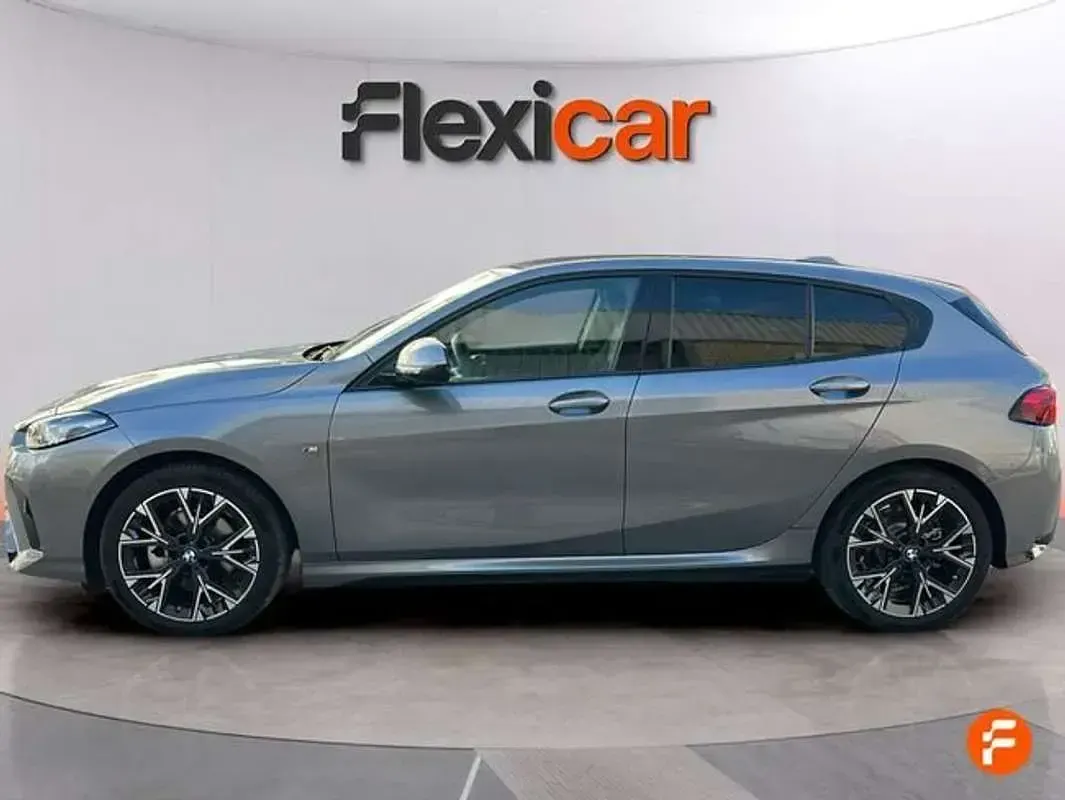 Usado BMW 120 170 CV (125 kW) 2025 Gris Utilitario