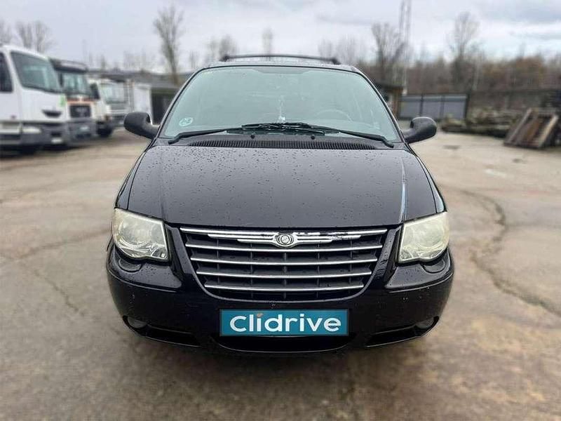 Usado Chrysler Voyager 150 CV (110 kW) 2006 Negro Monovolumen