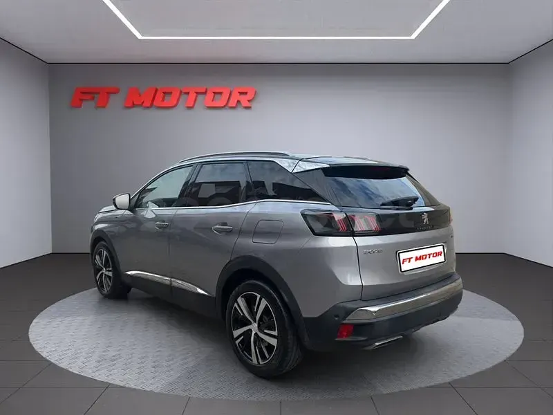 Usado Peugeot 3008 GT 225 CV (165 kW) 2021 Gris / plata SUV