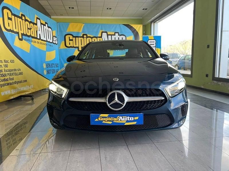 Usado Mercedes A180 116 CV (85 kW) 2021 Azul Berlina