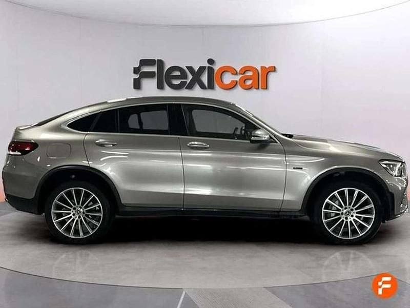 Usado Mercedes GLC300e 313 CV (230 kW) 2021 Gris Coupe