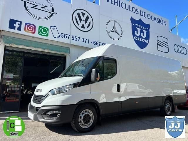 Blanco Usado 2024 Iveco Daily Van | 39.500 € - Imagen 1/4