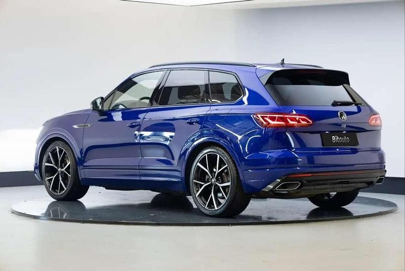 Usado VW Touareg R 340 CV (250 kW) 2021 Negro SUV