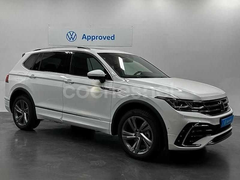 Blanco Usado 2024 VW Tiguan Allspace R-line SUV | 41.900 € (Precio justo) - Imagen 1/4