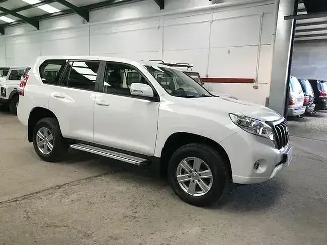 Usado Toyota Land Cruiser 177 CV (130 kW) 2016 Blanco SUV