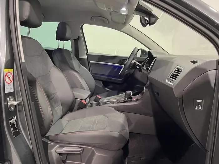 Usado Seat Ateca FR 150 CV (110 kW) 2025 Gris SUV