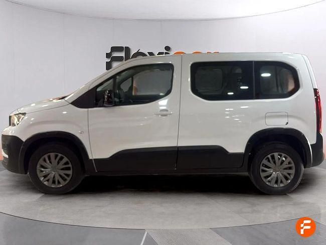 Usado Peugeot Rifter Active 102 CV (75 kW) 2023 Blanco Monovolumen