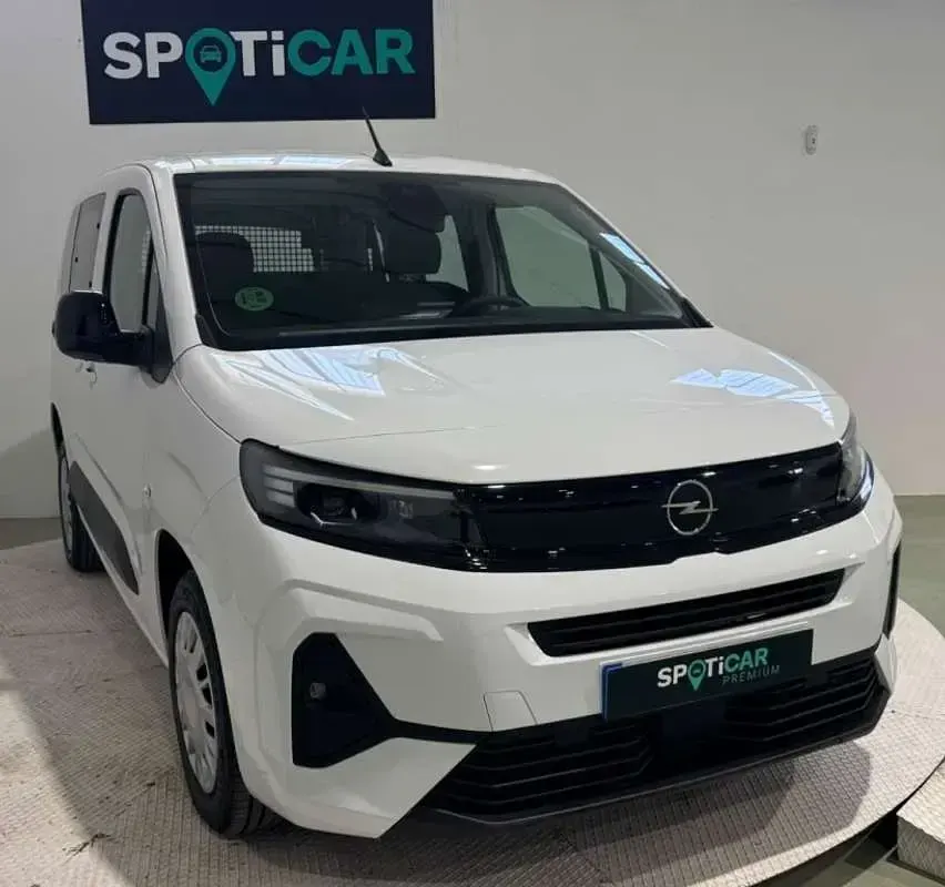 Nuevo Opel Combo 101 CV (74 kW) 2025 Blanco Monovolumen