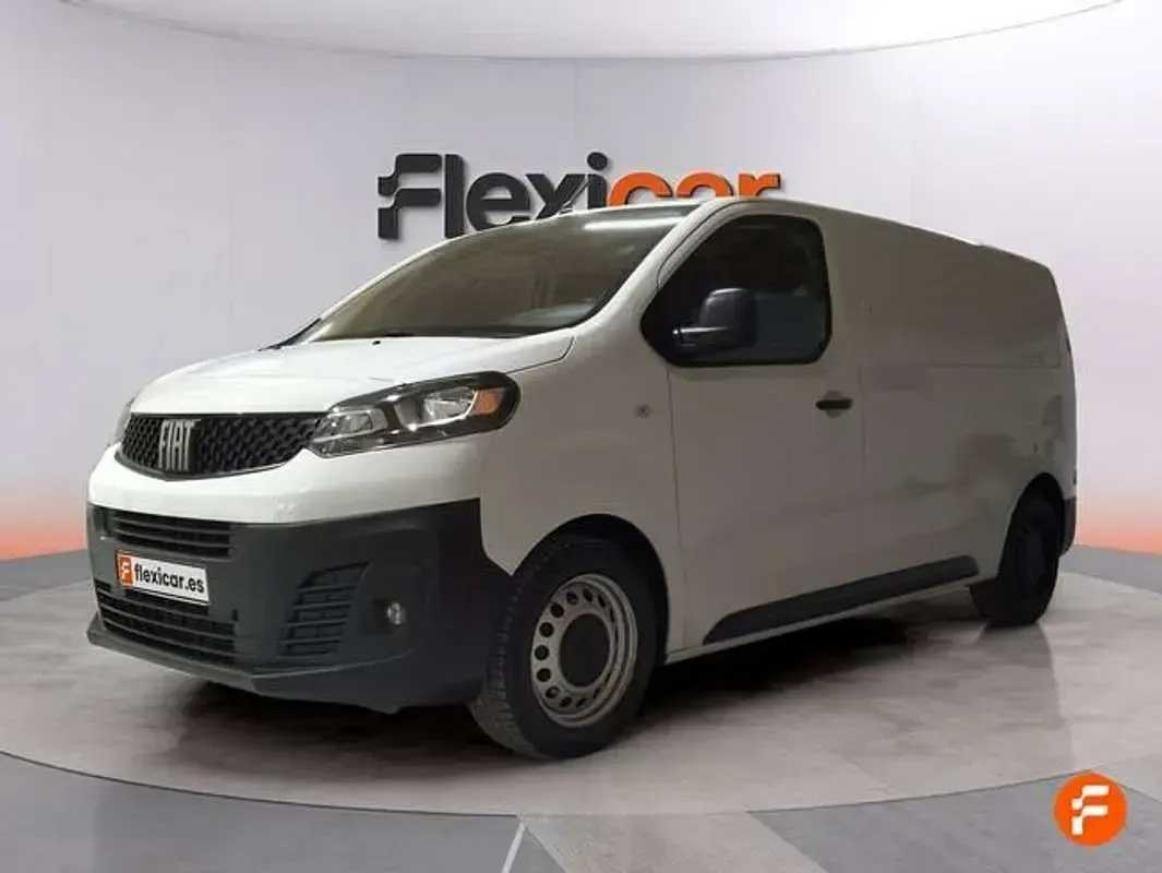 Usado Fiat Scudo Lounge 120 CV (88 kW) 2022 Blanco Van