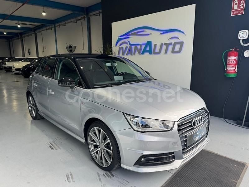 Gris / plata Usado 2017 Audi A1 Sportback Design Utilitario | 14.990 € (Precio justo) - Imagen 1/4