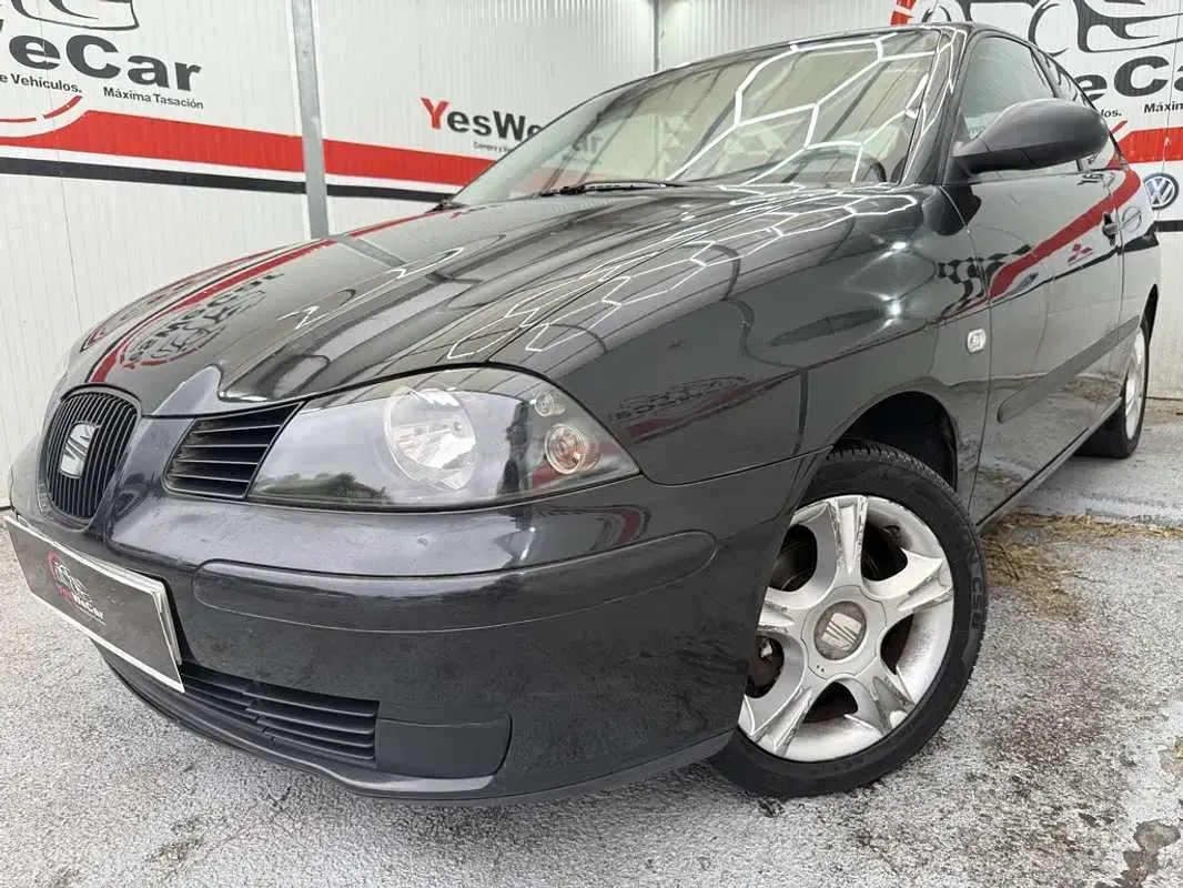 Usado Seat Ibiza 101 CV (74 kW) 2004 Negro Utilitario