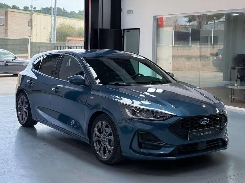 Usado Ford Focus ST-Line 116 CV (85 kW) 2025 Azul Utilitario