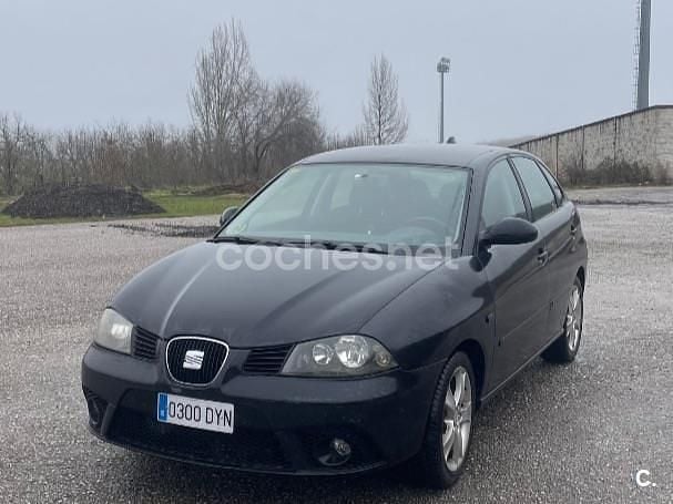 Usado Seat Ibiza 100 CV (73 kW) 2006 Negro Utilitario