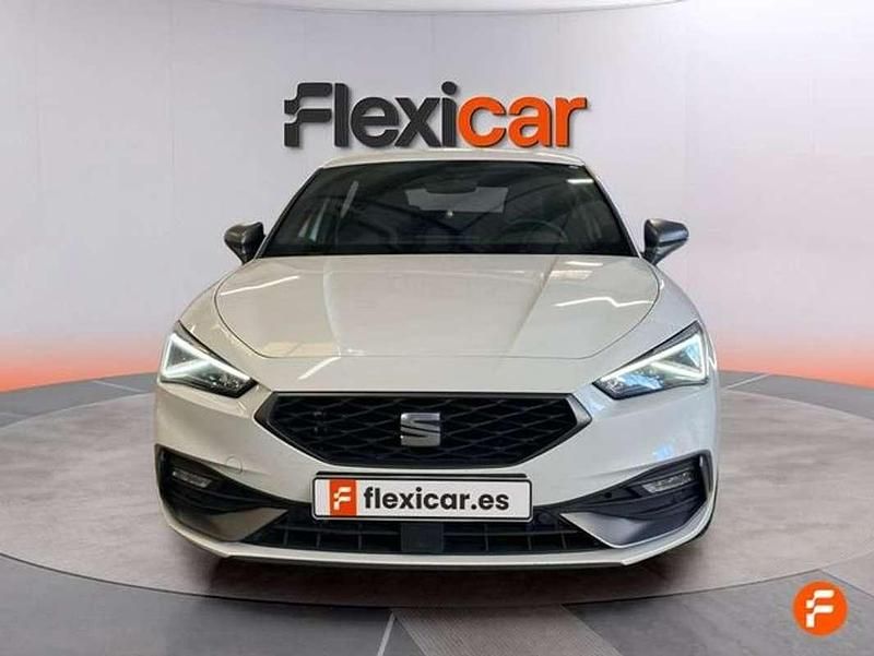 Usado Seat Leon Style 116 CV (85 kW) 2024 Blanco Utilitario