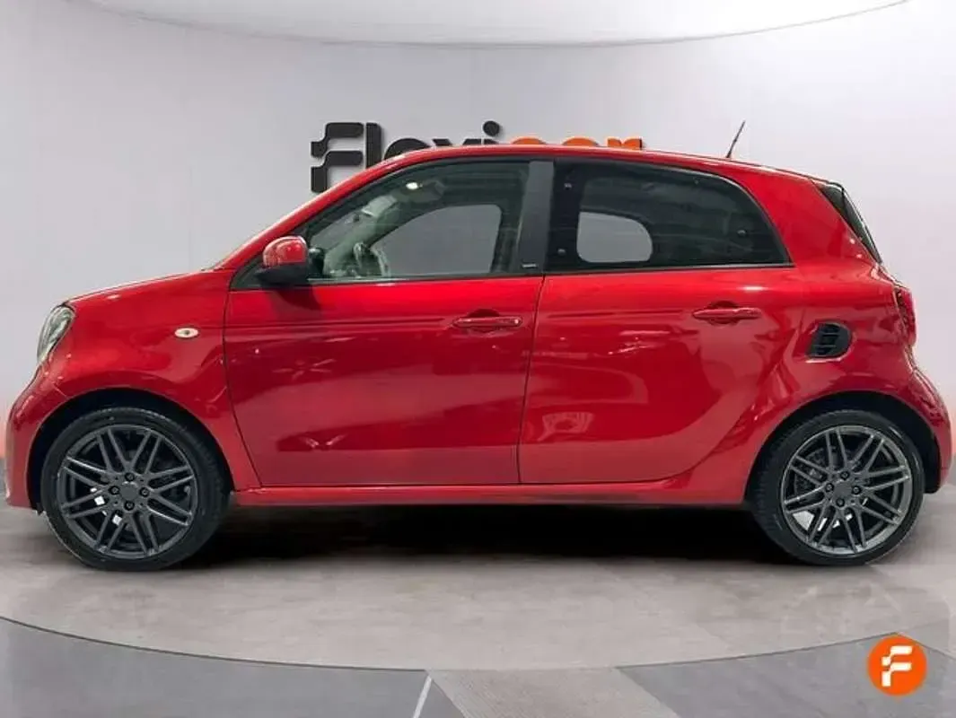 Usado Smart ForFour 90 CV (66 kW) 2018 Rojo Utilitario