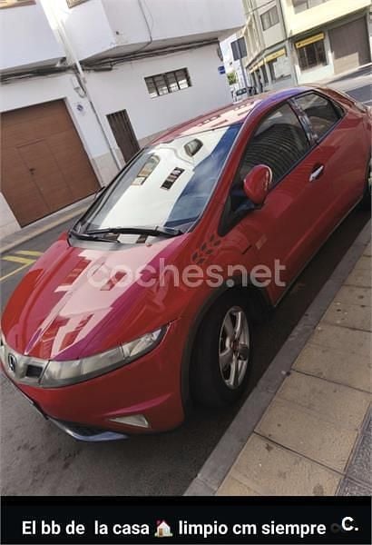 Usado Honda Civic Sport 100 CV (73 kW) 2009 Rojo Berlina