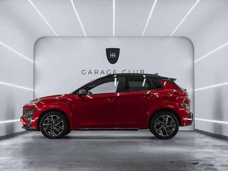 Usado Hyundai Kona N Line 120 CV (88 kW) 2022 Burdeos SUV