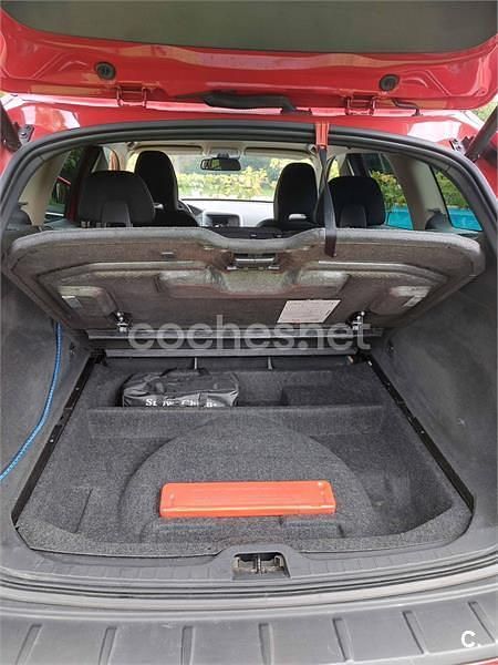Usado Volvo XC60 Momentum 136 CV (100 kW) 2012 Rojo SUV