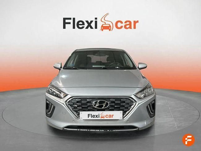 Usado Hyundai Ioniq 141 CV (103 kW) 2021 Gris Utilitario