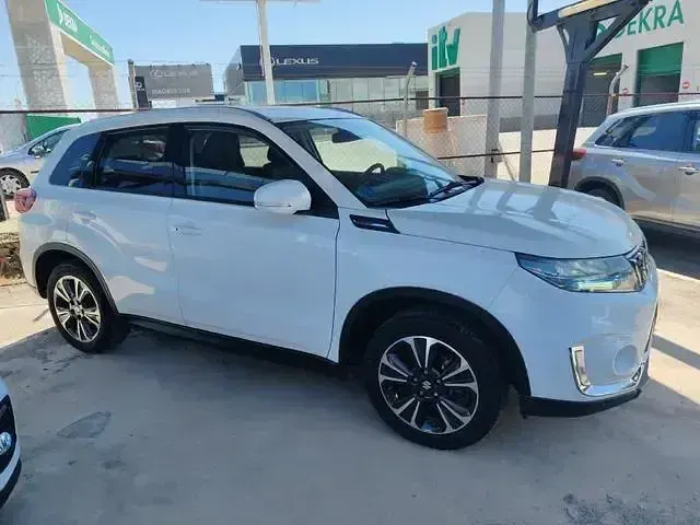 Usado Suzuki Vitara 129 CV (94 kW) 2023 Blanco SUV